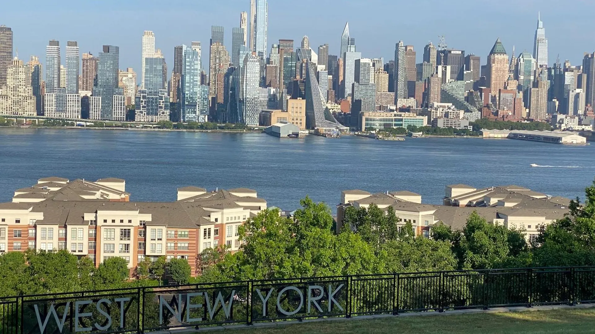Oasis In New Jersey - 2Br Nyc Access Apartment West New York